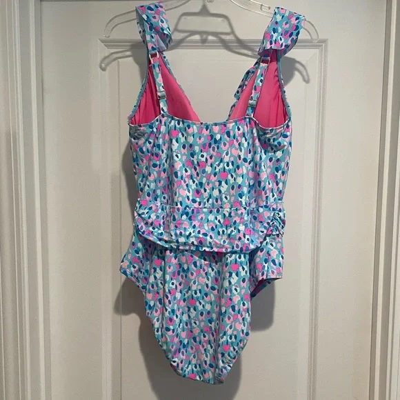 EUC Lilly Pulitzer, size 14 one piece - Picture 3 of 5